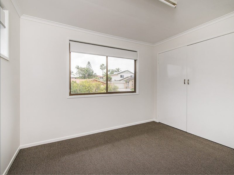Photo - 25 Panama Street, Wishart QLD 4122 - Image 5