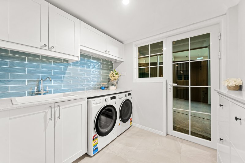 Photo - 25 Pandeen Road, Rochedale South QLD 4123 - Image 28