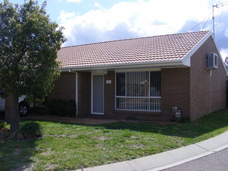 25 Parkside Place, Goulburn NSW 2580