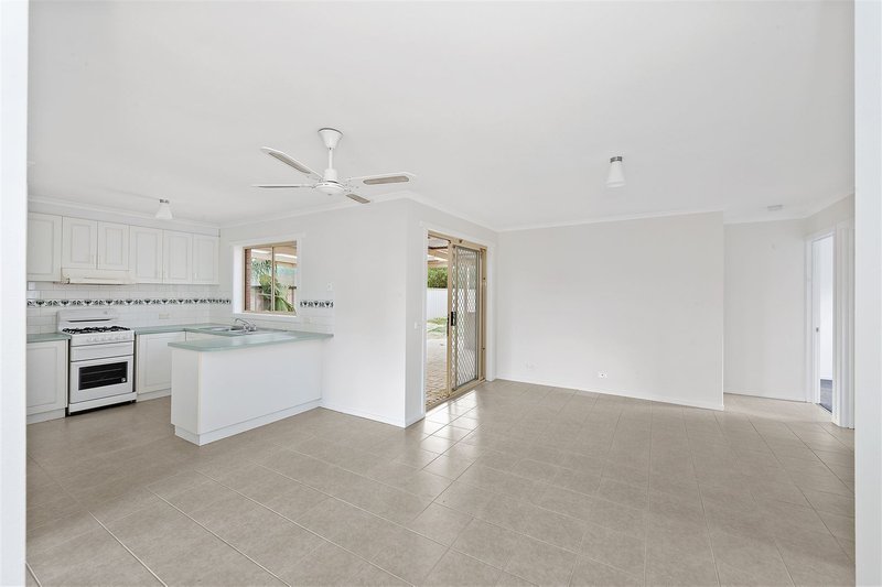 Photo - 25 Parkside Road, Delacombe VIC 3356 - Image 6