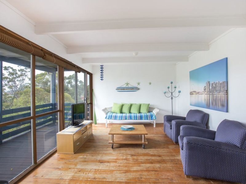 25 Parkview Parade, Mollymook NSW 2539