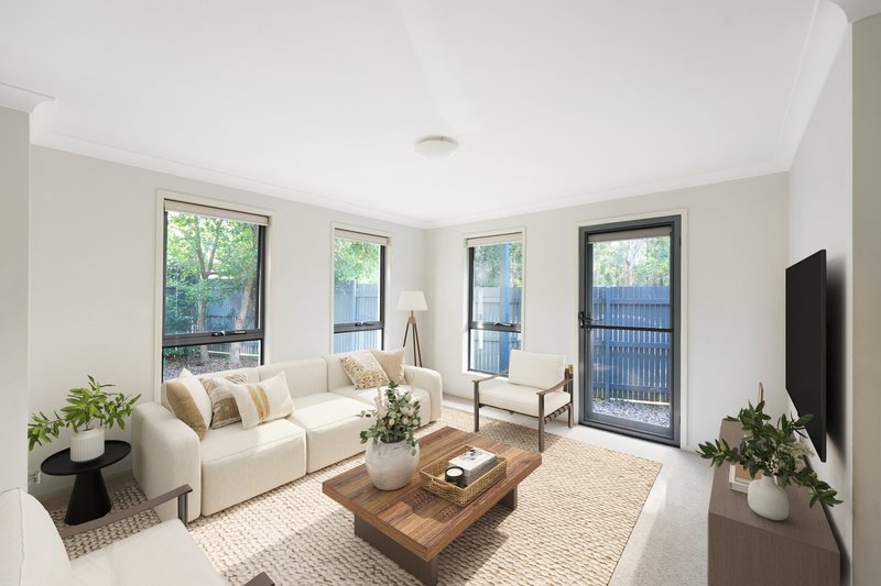 Photo - 25 Parkwood Road, Holsworthy NSW 2173 - Image 4