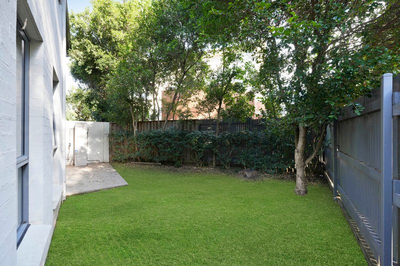 Photo - 25 Parkwood Road, Holsworthy NSW 2173 - Image 7