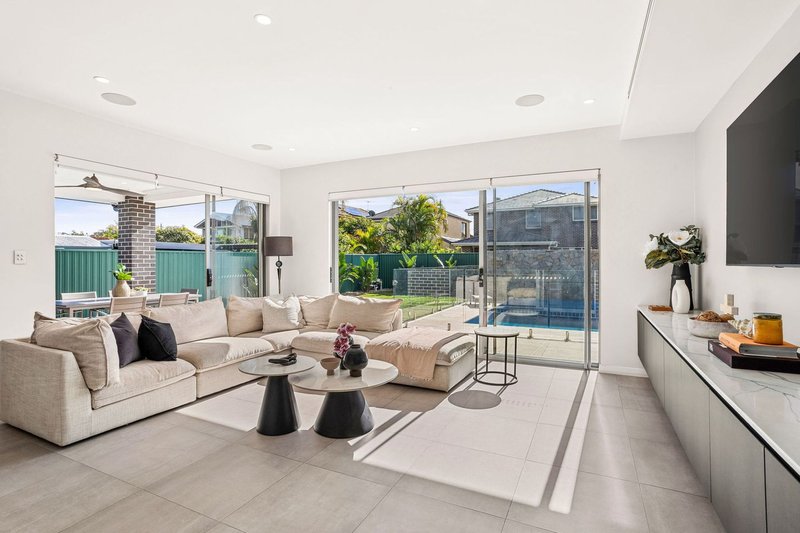 Photo - 25 Pasadena Street, Monterey NSW 2217 - Image 2