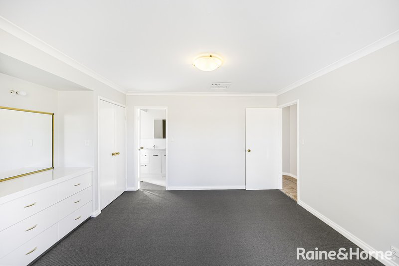 Photo - 25 Payton Way, Usher WA 6230 - Image 6