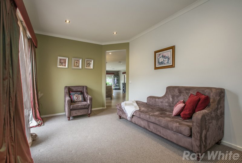 Photo - 25 Perry Street, Mernda VIC 3754 - Image 8