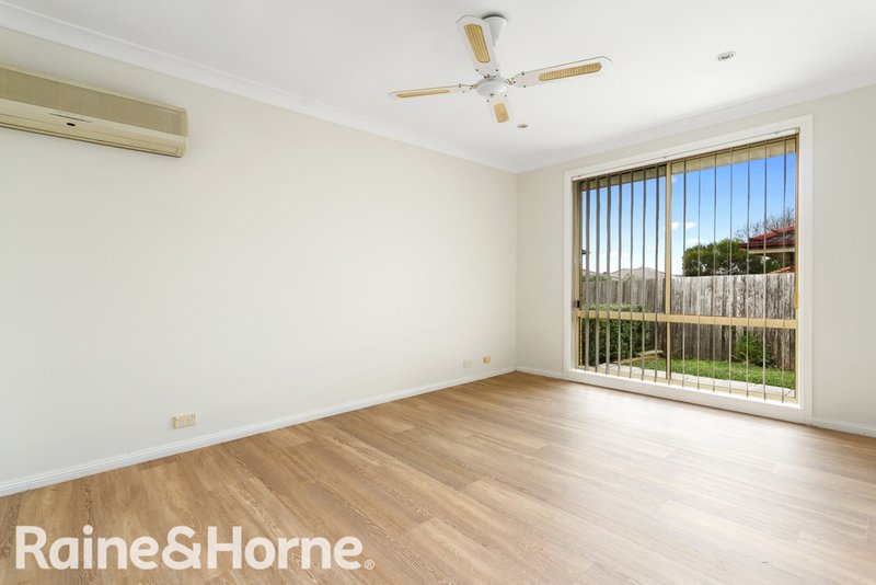 Photo - 25 Phoenix Avenue, Stanhope Gardens NSW 2768 - Image 5