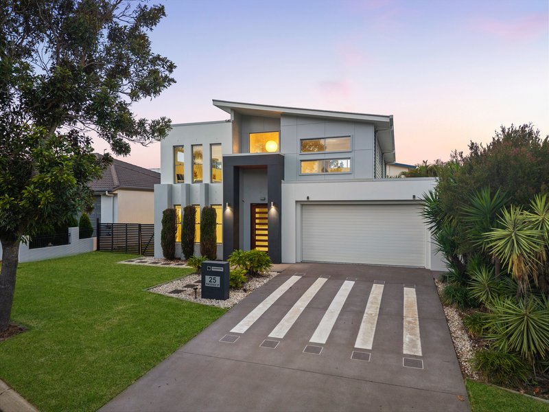 Photo - 25 Phoenix Street, Rochedale QLD 4123 - Image 2