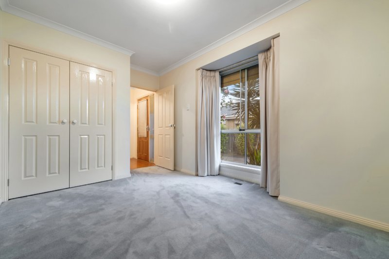 Photo - 2/5 Pickett Street, Reservoir VIC 3073 - Image 4