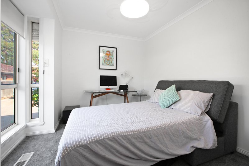 Photo - 2/5 Pickett Street, Reservoir VIC 3073 - Image 8