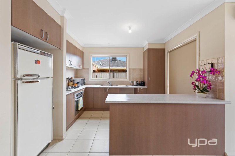 Photo - 25 Pimelea Terrace, St Albans VIC 3021 - Image 5