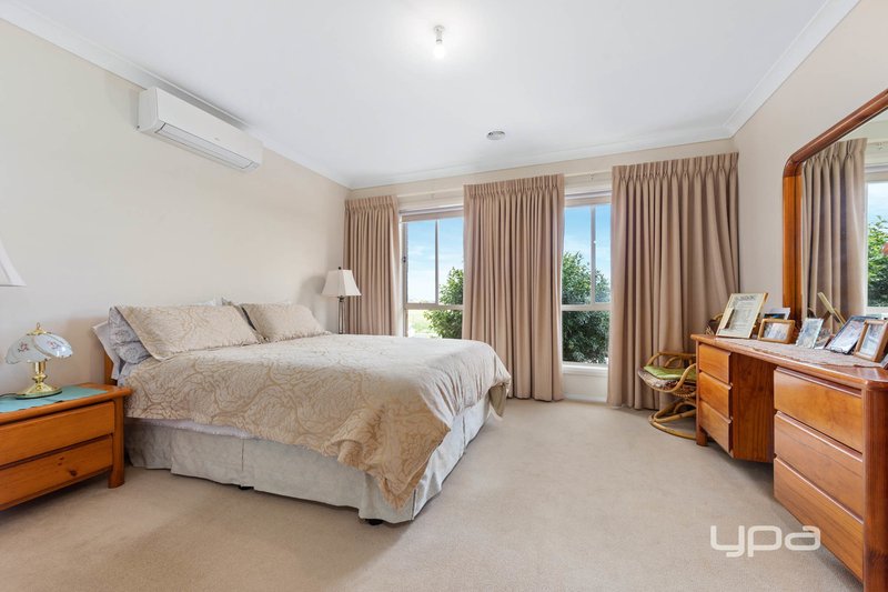 Photo - 25 Pimelea Terrace, St Albans VIC 3021 - Image 7