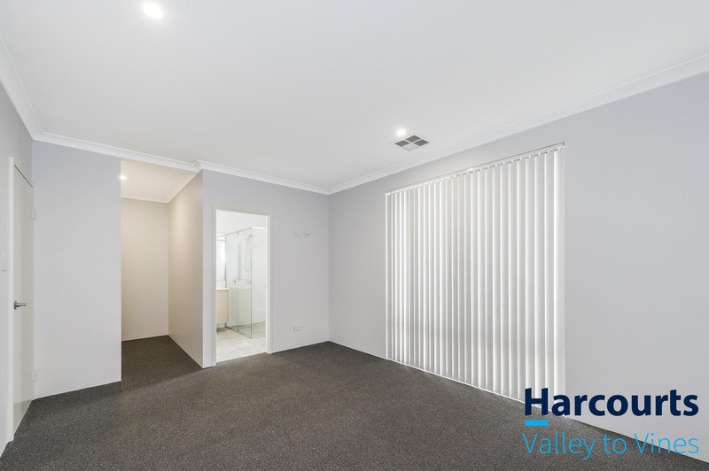 Photo - 25 Pistachio Way, Henley Brook WA 6055 - Image 6