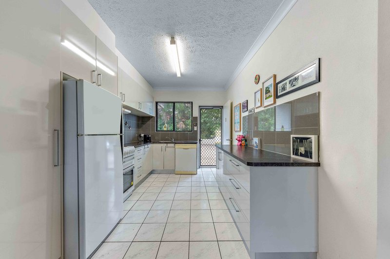 Photo - 2/5 Pleasant Drive, Cannonvale QLD 4802 - Image 4