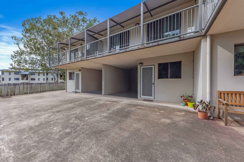 Photo - 2/5 Pleasant Drive, Cannonvale QLD 4802 - Image 11