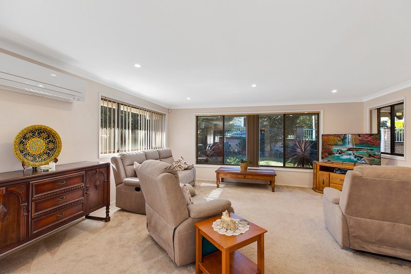 Photo - 25 Plymouth Drive, Wamberal NSW 2260 - Image 3