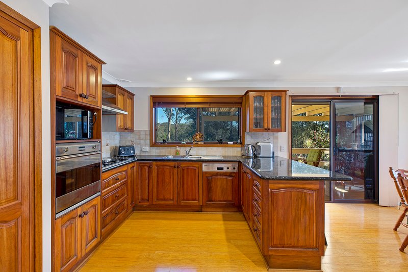 Photo - 25 Plymouth Drive, Wamberal NSW 2260 - Image 4