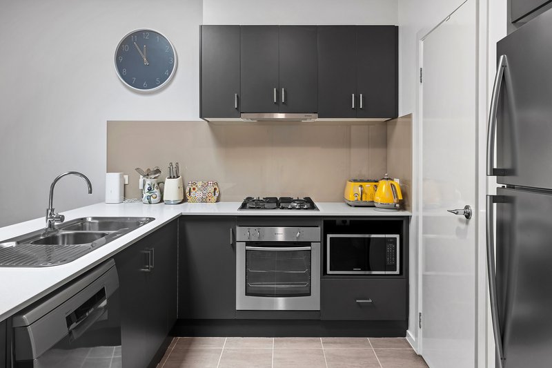 Photo - 25 Pontoon Street, Lalor VIC 3075 - Image 7