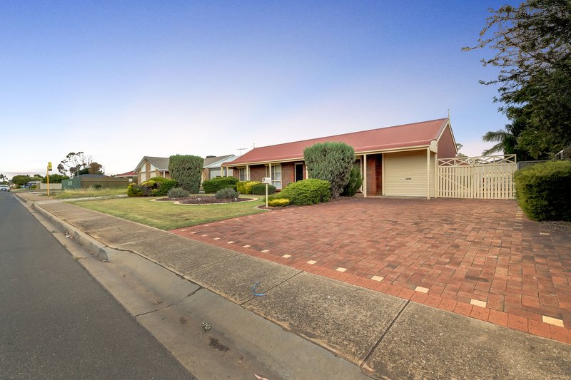 Photo - 25 President Avenue, Andrews Farm SA 5114 - Image 2