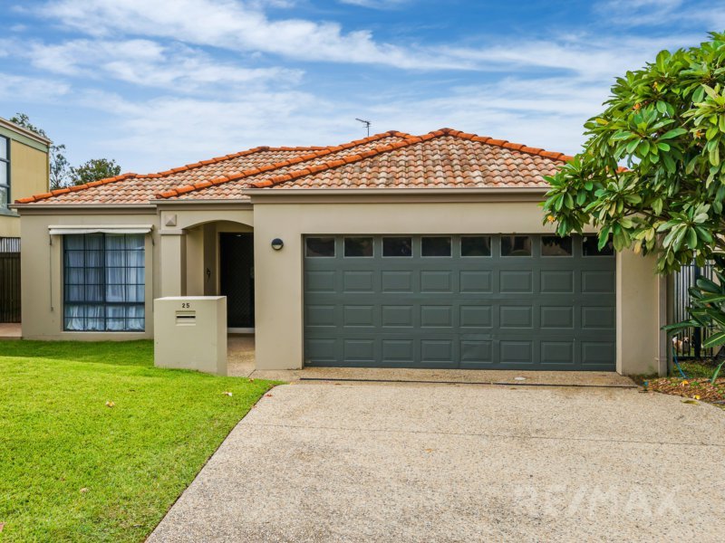 25 Prospect Court, Robina QLD 4226