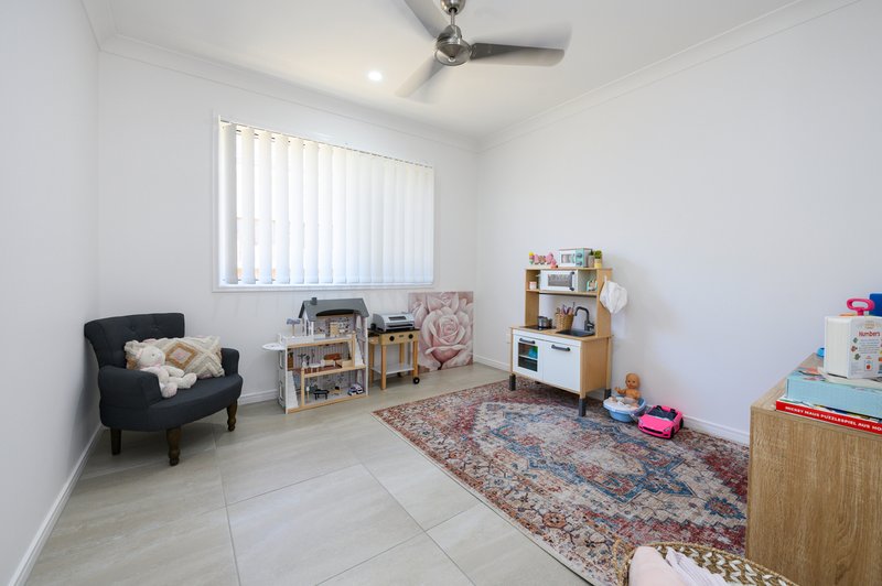 Photo - 25 Pursuit Crescent, Griffin QLD 4503 - Image 12