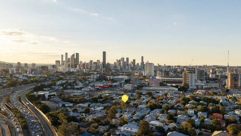 Photo - 25 Qualtrough Street, Woolloongabba QLD 4102 - Image 18