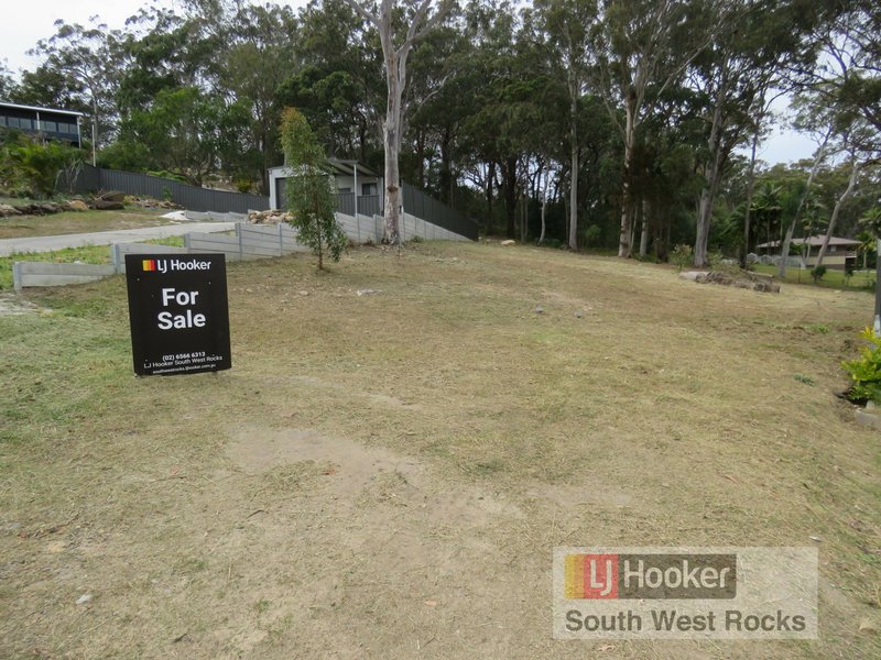 25 Racemosa Circuit, South West Rocks NSW 2431