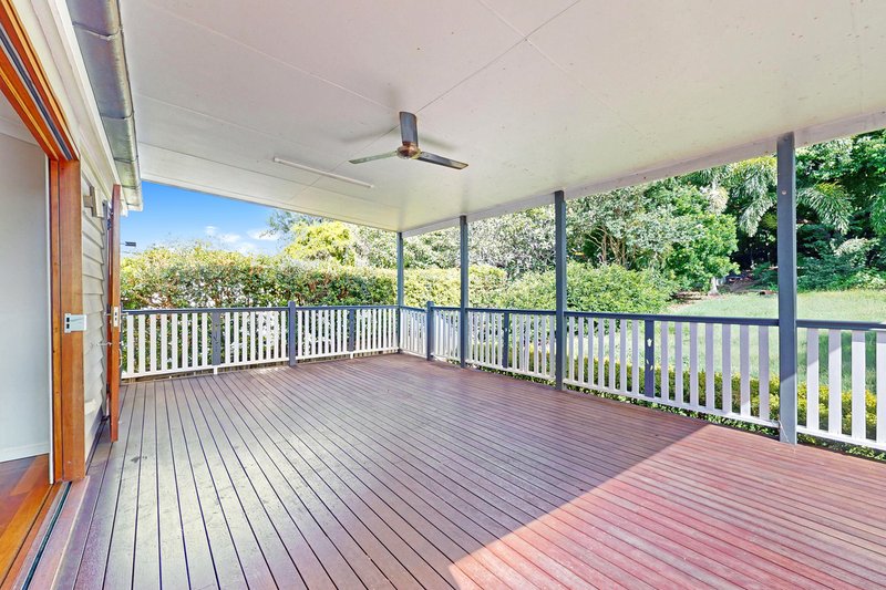 Photo - 25 Raff Avenue, Holland Park QLD 4121 - Image 12