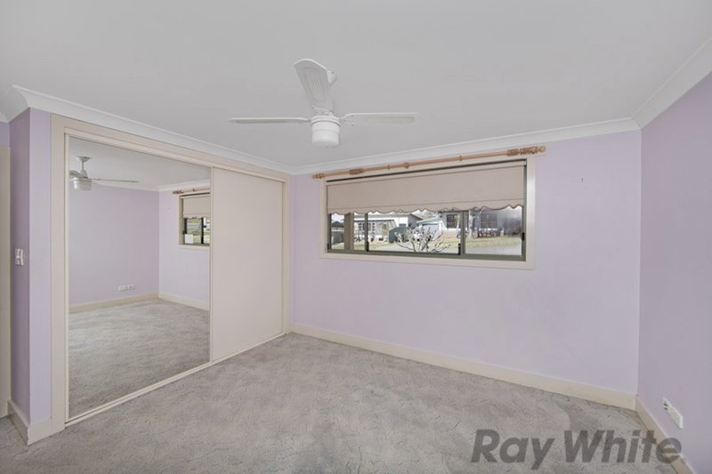 Photo - 25 Restlea Avenue, Charmhaven NSW 2263 - Image 9