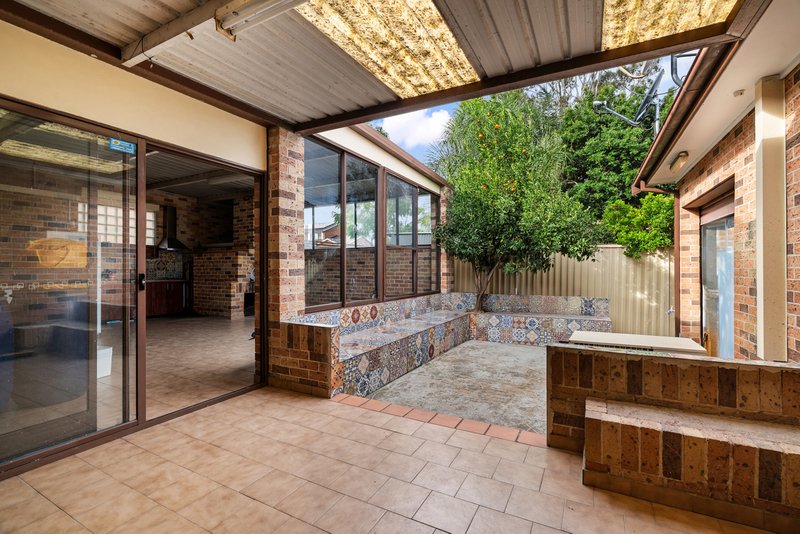 Photo - 25 Restwell Road, Bossley Park NSW 2176 - Image 14