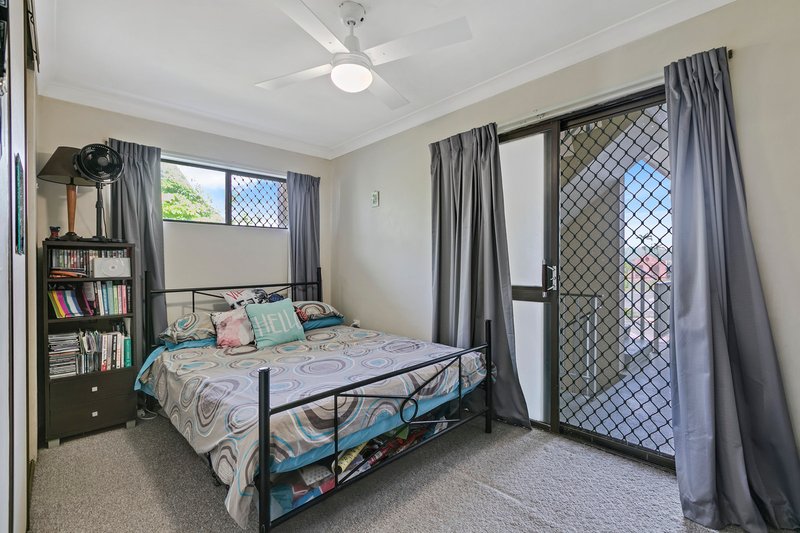 Photo - 2/5 Richards Street, Maroochydore QLD 4558 - Image 9