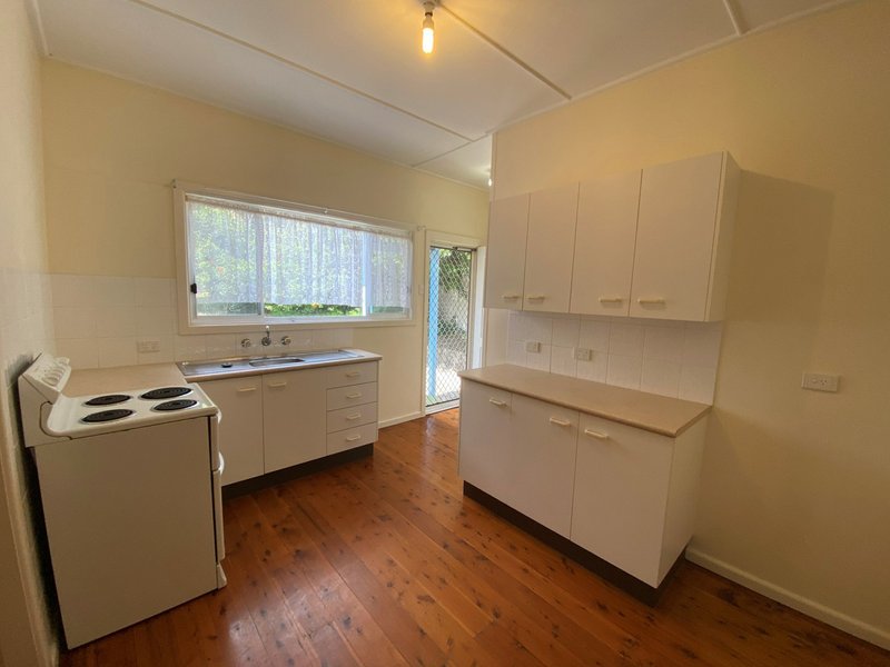 Photo - 2/5 Rickard Street, Bateau Bay NSW 2261 - Image 2