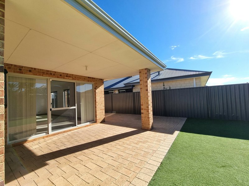 Photo - 25 Rickett Street, Haynes WA 6112 - Image 16