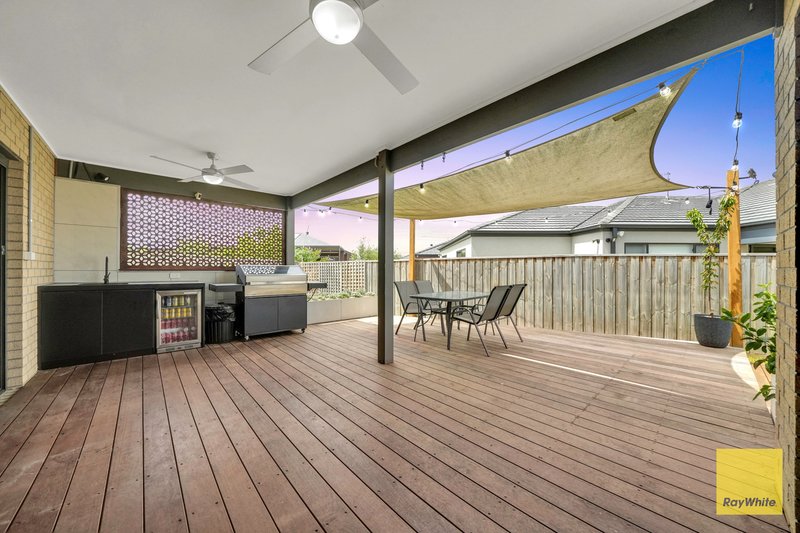 Photo - 25 Ricotta Road, Manor Lakes VIC 3024 - Image 17