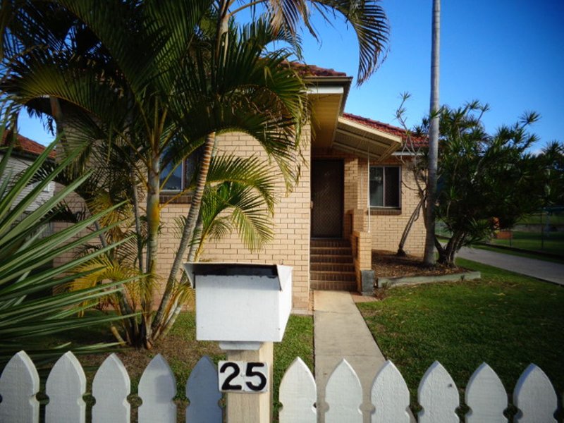 25 Risley Street, Carina QLD 4152