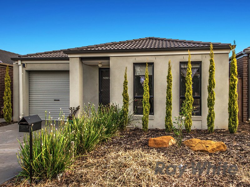 25 Riviera Drive, Hillside VIC 3037