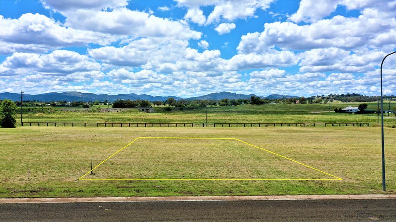 Photo - 25 Robey Avenue, Quirindi NSW 2343 - Image 5