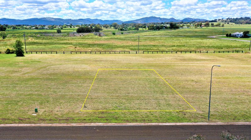 Photo - 25 Robey Avenue, Quirindi NSW 2343 - Image 6