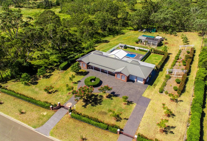 25 Roderick Drive, Cotswold Hills QLD 4350