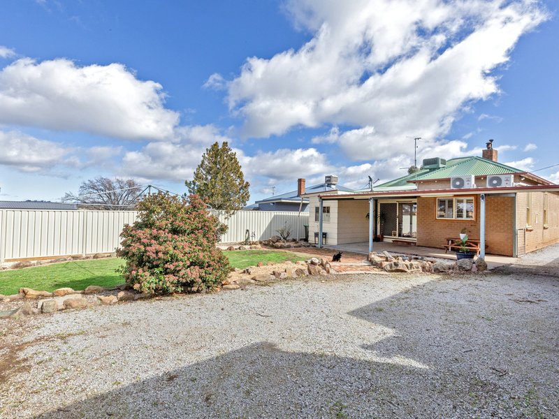 Photo - 25 Roderick Street, East Tamworth NSW 2340 - Image 16