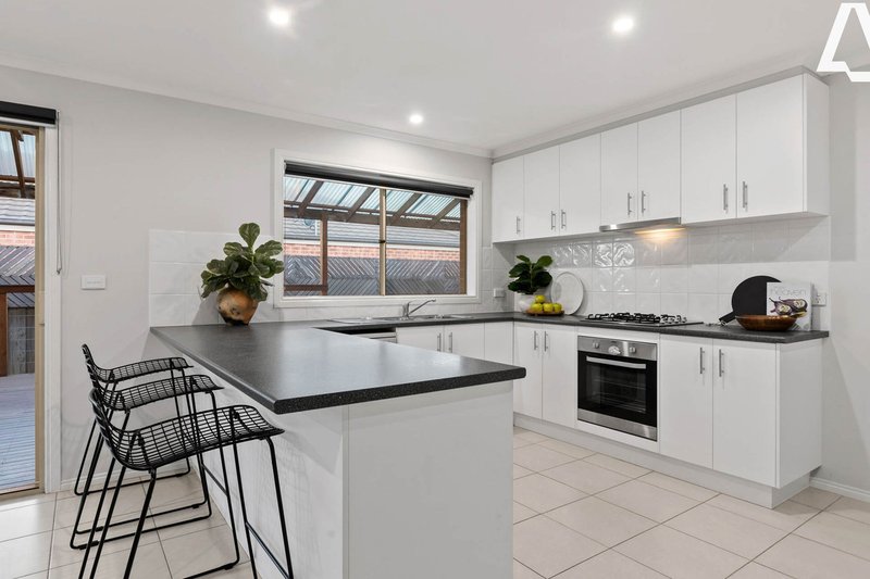 Photo - 25 Romina Drive, Langwarrin VIC 3910 - Image 5