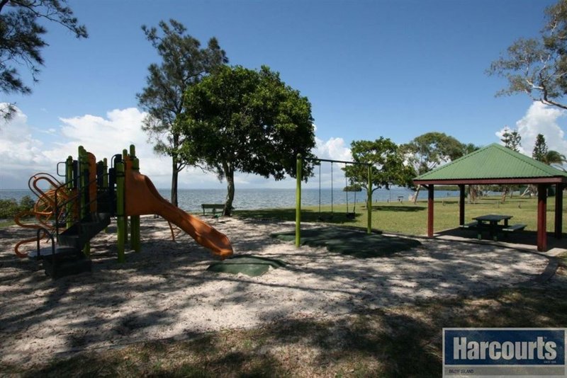 Photo - 25 Rose Street, Godwin Beach QLD 4511 - Image 4