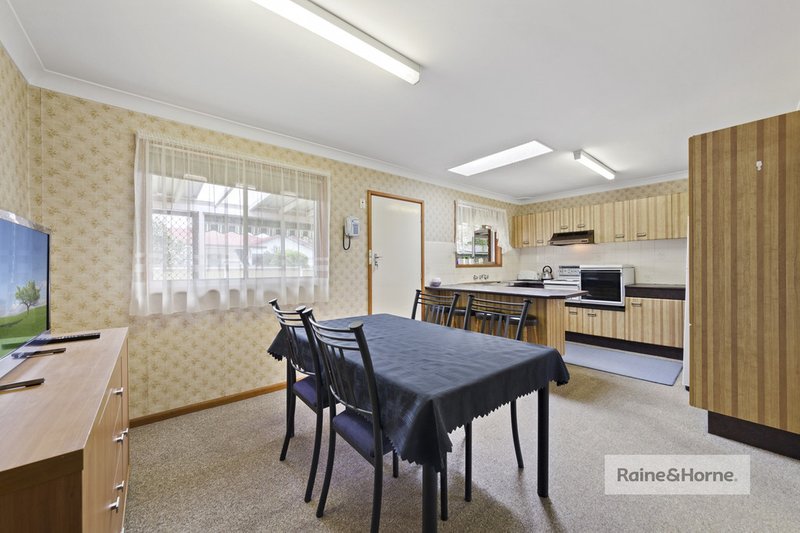 Photo - 25 Rosewood Drive, Umina Beach NSW 2257 - Image 4