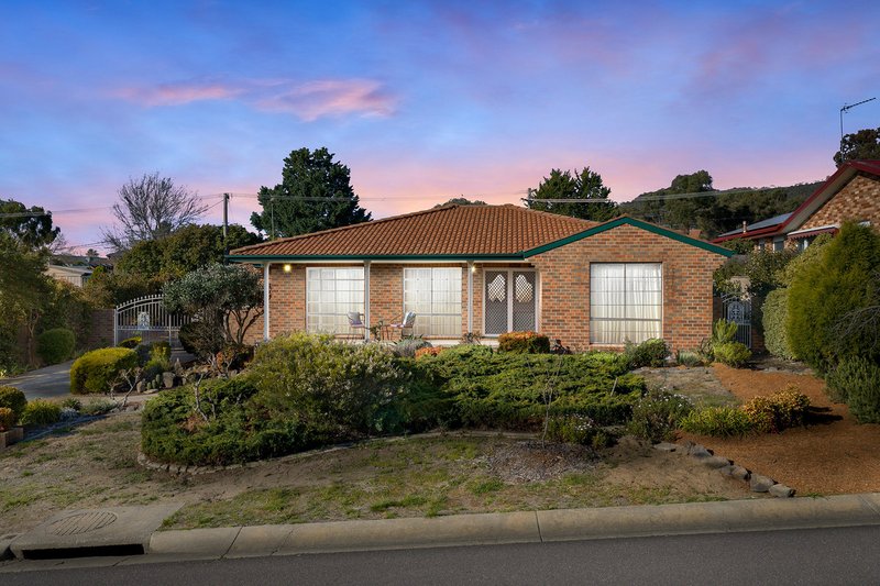 Photo - 25 Rosman Circuit, Gilmore ACT 2905 - Image 1