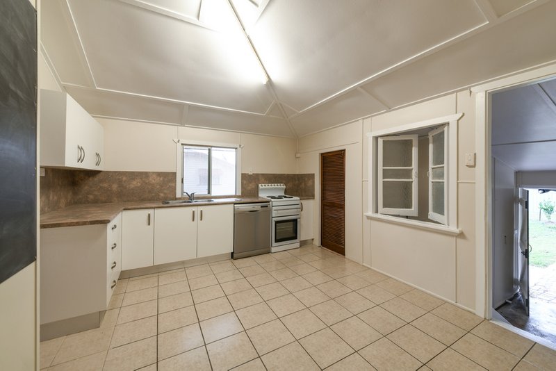 Photo - 25 Ruge Street, Proserpine QLD 4800 - Image 3