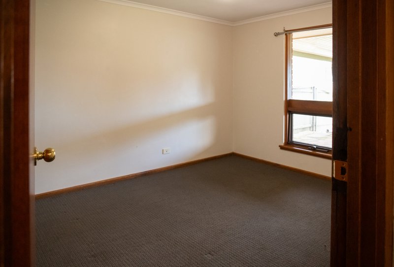 Photo - 25 Salisbury Avenue, Morphett Vale SA 5162 - Image 16