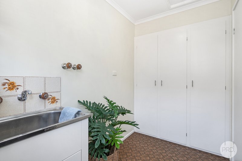 Photo - 25 Salisbury Avenue, Newington VIC 3350 - Image 9