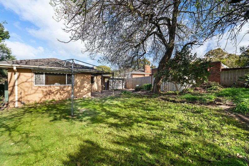 Photo - 25 Samada Street, Notting Hill VIC 3168 - Image 8