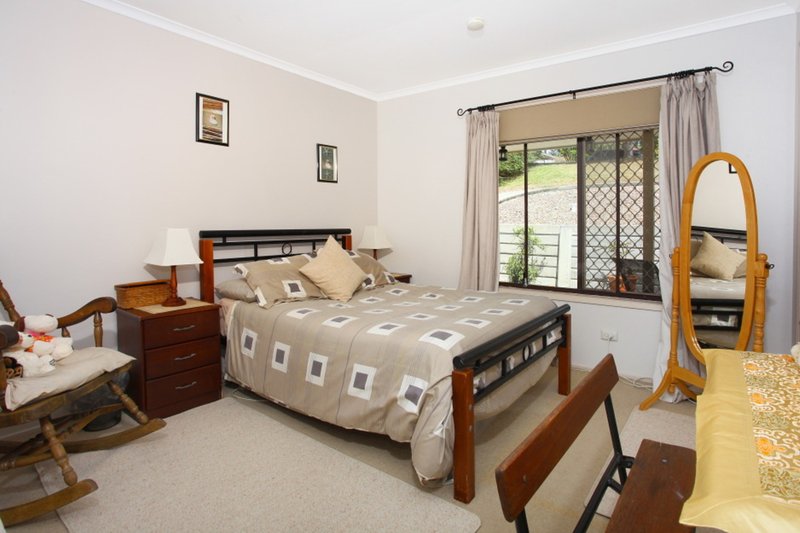 Photo - 25 San Mateo Boulevard, Ashmore QLD 4214 - Image 2