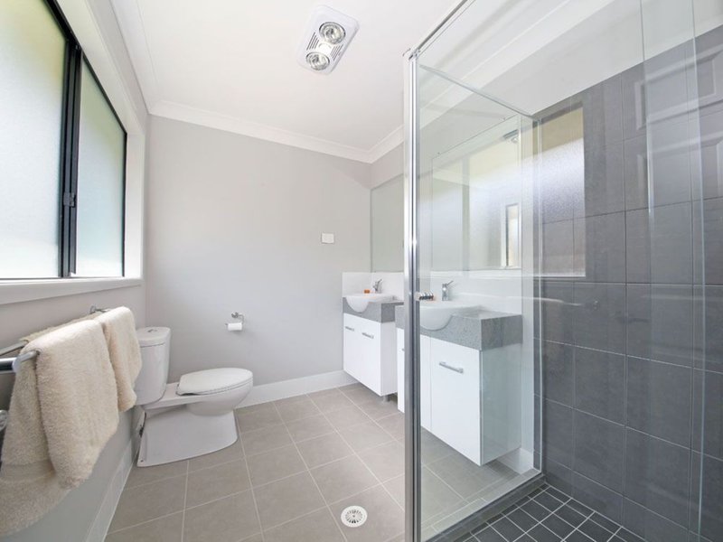 Photo - 25 Sandstone Way, Little Mountain QLD 4551 - Image 11